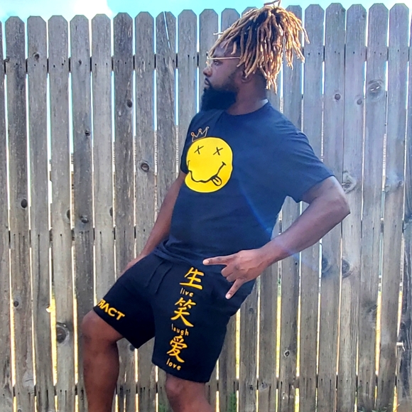 Custom Nirvana T-Shirt - Picture 3 of 4